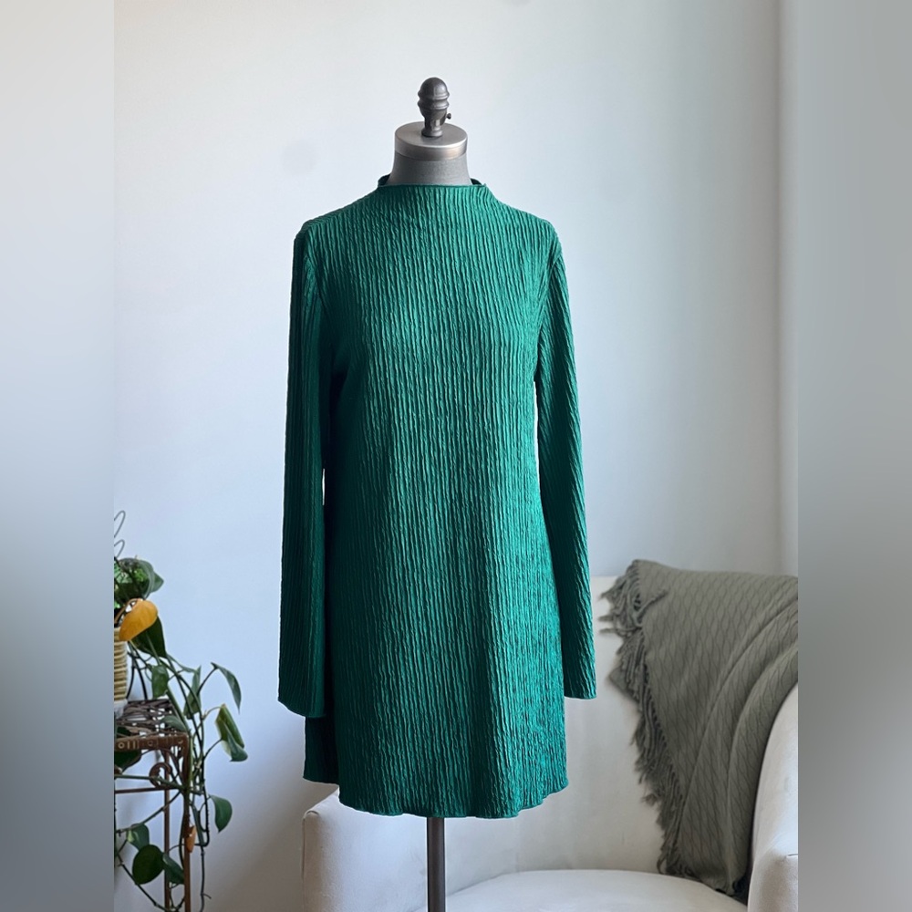 Green Lettuce Hem Long Sleeve Dress